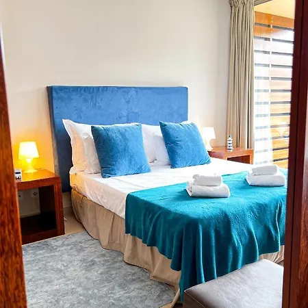 Apartment Outstanding Condo- Beach, Pool & Golf By Becherish