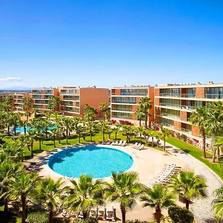Outstanding Condo- Beach, Pool & Golf By Becherish *