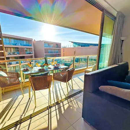 Outstanding Condo- Beach, Pool & Golf By Becherish