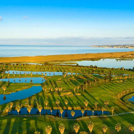 Outstanding Condo- Beach, Pool & Golf By Becherish Apartment